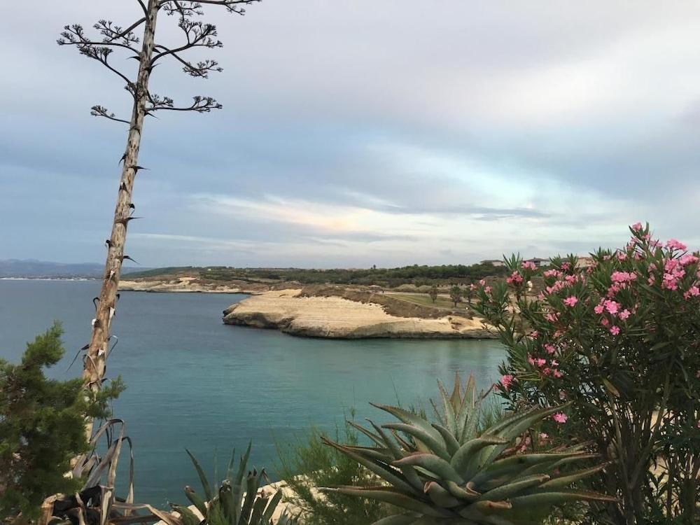 Hotel Libyssonis Porto Torres Exterior foto